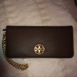 Brand new, brown Tory Burch wristlet